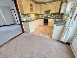 Photo 19- click for photo gallery